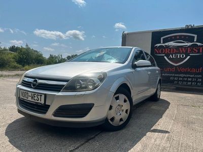 Gebraucht Opel Astra Edition 105 PS (77 kW) 2006 Silber Limousine