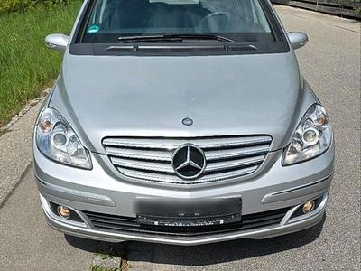 Mercedes B180