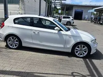 Gebraucht BMW 116 122 PS (89 kW) 2009 Kleinwagen