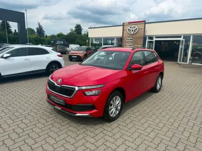 Gebraucht Skoda Kamiq Ambition 95 PS (69 kW) 2022 Rot SUV