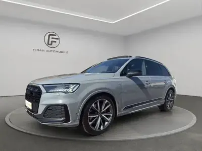 Gebraucht Audi Q7 Competition 286 PS (210 kW) 2023 Nardograu SUV