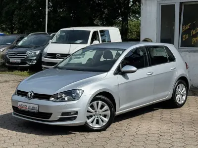 Gebraucht VW Golf VII Trendline 105 PS (77 kW) 2013 Reflexsilber Limousine