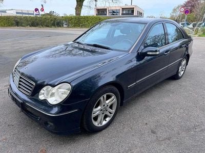 Usata Mercedes C180 142 CV (104 kW) 2005 Blu Berlina