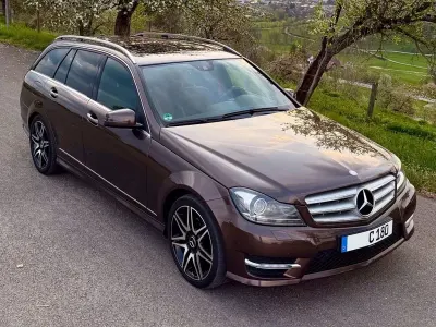 Gebraucht Mercedes C180 Sport 156 PS (114 kW) 2012 Braun Kombi