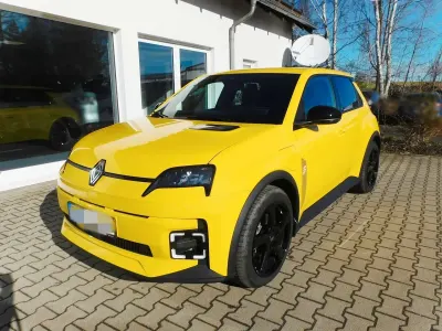 Używany Renault R5 Komfort 110 kW (150 KM) 2025 Żółty Hatchback