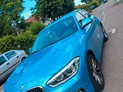 Gebraucht BMW 118 Advantage 136 PS (100 kW) 2019 Blau Kleinwagen