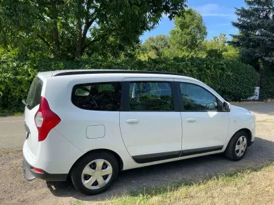 Gebraucht Dacia Lodgy 83 PS (61 kW) 2012 Weis Van / Kleinbus