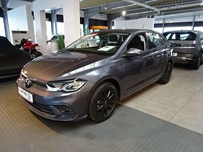 Grau Gebraucht 2024 VW Polo Life Limousine | 19.590 € (Fairer Preis)
