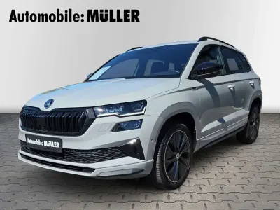 Gebraucht Skoda Karoq SportLine 150 PS (110 kW) 2022 Grau SUV