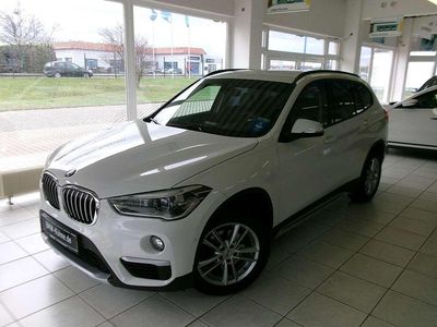 Alpinweiss iii Gebraucht 2017 BMW X1 SUV | 20.490 € (Fairer Preis)