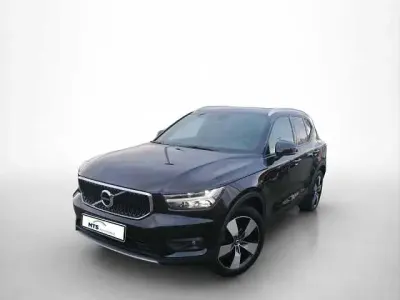 Usata Volvo XC40 Momentum 163 CV (119 kW) 2021 Nero SUV