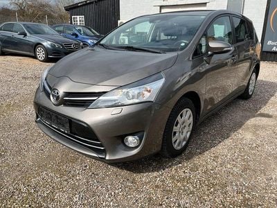 Usata Toyota Verso Touch 147 CV (108 kW) 2018 Grigio Monovolume