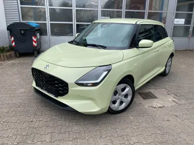 Gebraucht Suzuki Swift Comfort+ 83 PS (61 kW) 2025 Gelb Kleinwagen