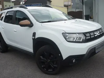 Gebraucht Dacia Duster 150 PS (110 kW) 2023 Weiß SUV