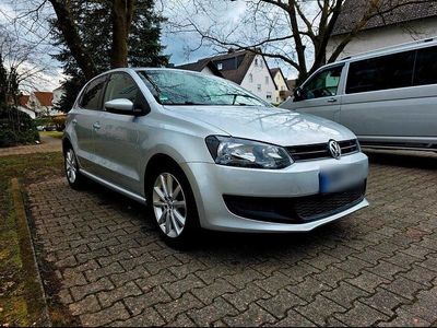 Gebraucht VW Polo 75 PS (55 kW) 2009 Silber Kleinwagen