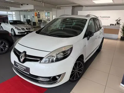 Gebraucht Renault Scénic III Bose Edition 132 PS (97 kW) 2013 Weiß Van / Kleinbus