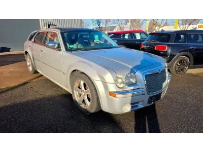Gebraucht Chrysler 300C Touring 249 PS (183 kW) 2007 Bright silver metallic clear coa (metallic) Kombi