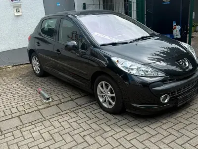 Gebraucht Peugeot 207 110 PS (80 kW) 2007 Schwarz Limousine