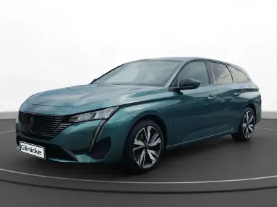 Gebraucht Peugeot 308 SW Allure 131 PS (96 kW) 2022 Lackierung kupferblau/typ aus Kombi