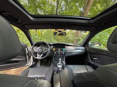 Gebraucht BMW 520 166 PS (122 kW) 2009 Weiß Kombi