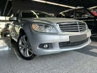 Gebraucht Mercedes C200 184 PS (135 kW) 2009 Iridiumsilber  metalliclack Kombi