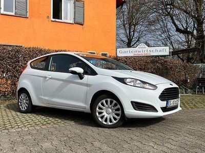 Gebraucht Ford Fiesta Trend 60 PS (44 kW) 2013 Weiß Kleinwagen