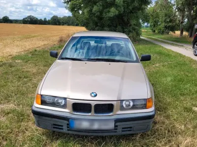 Gebraucht BMW 316 99 PS (72 kW) 1992 Beige Limousine