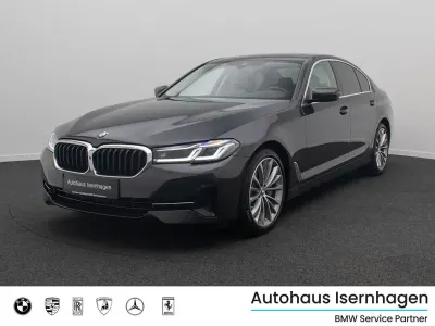 Gebraucht BMW 530 Sport Line 286 PS (210 kW) 2021 Sophistograu brillanteffekt a Limousine