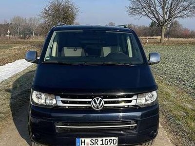 Gebraucht VW Multivan Startline 140 PS (102 kW) 2014 Blau Van / Kleinbus