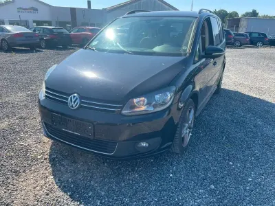 Gebraucht VW Touran Comfortline 105 PS (77 kW) 2013 Schwarz Van / Kleinbus