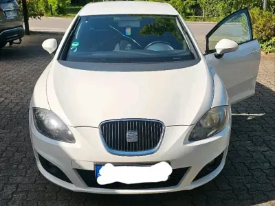 Używany Seat Leon 125 KM (91 kW) 2009 Biały Hatchback