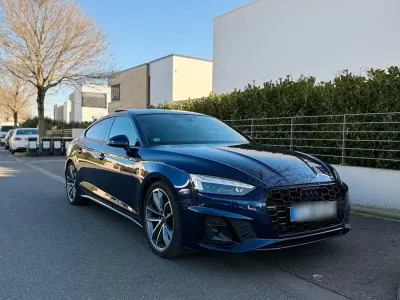 Gebraucht Audi A5 Sportback S-Line 165 PS (121 kW) 2022 Blau Kleinwagen