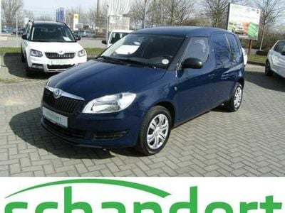 Usata Skoda Roomster 69 CV (50 kW) 2012 Blu Monovolume