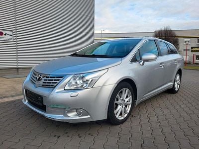 Gebraucht Toyota Avensis Edition 147 PS (108 kW) 2011 Silber Kombi