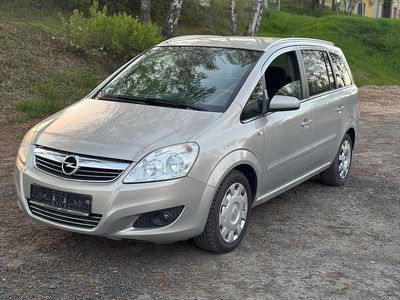 Second-hand Opel Zafira 115 CP (84 kW) 2009 Monovolum
