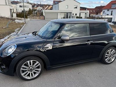 Schwarz Gebraucht 2017 Mini Cooper Seven Kleinwagen | 14.450 € (Fairer Preis)