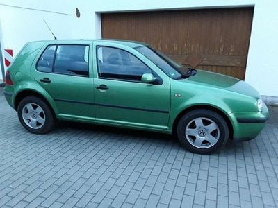 Second-hand VW Golf III 101 CP (74 kW) 1998 Verde Berlinǎ