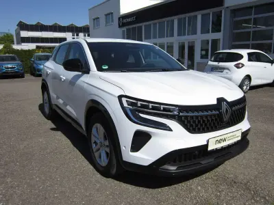 Second-hand Renault Austral Evolution 158 CP (116 kW) 2023 Alb SUV