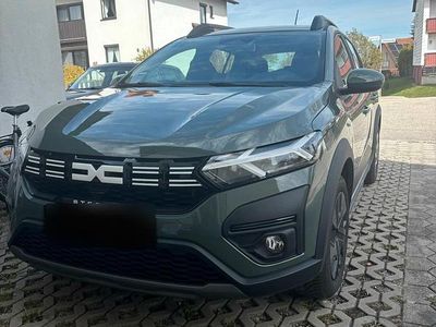 Usata Dacia Sandero Expression 91 CV (66 kW) 2024 Verde Berlina