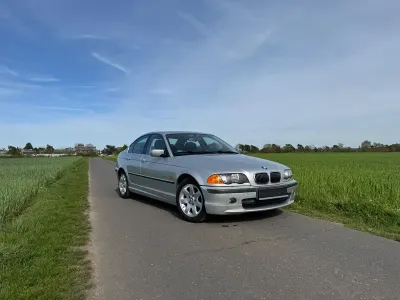 Gebraucht BMW 323 Sport Line 170 PS (125 kW) 1999 Silber Limousine