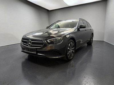 Gebraucht Mercedes E300 Avantgarde 194 PS (142 kW) 2021 Grau Limousine