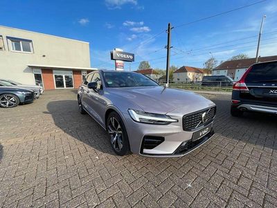 Second-hand Volvo V60 Plus 197 CP (144 kW) 2025 Argintiu Break