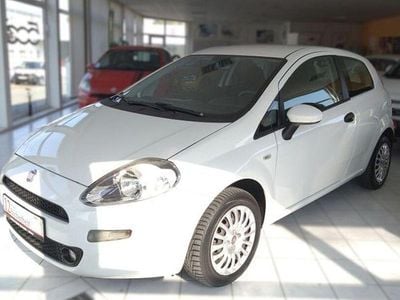 Second-hand Fiat Punto Pop 69 CP (50 kW) 2015 Alb Hatchback