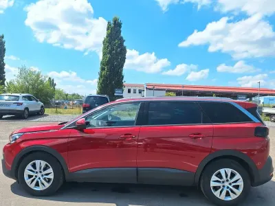Gebraucht Peugeot 5008 Active 131 PS (96 kW) 2020 Rot SUV
