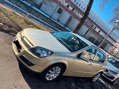Usata Opel Astra 116 CV (85 kW) 2004 Beige Utilitaria