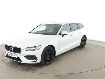 Gebraucht Volvo V60 Momentum 190 PS (139 kW) 2019 Weiß Kombi