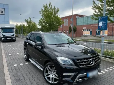 Gebraucht Mercedes ML350 AMG 258 PS (189 kW) 2013 Schwarz SUV