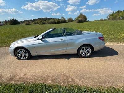 Usata Mercedes E220 Avantgarde 170 CV (125 kW) 2010 Argento Cabrio