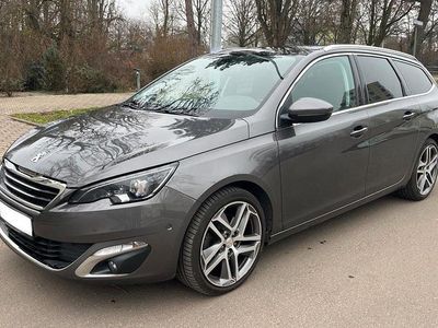 Grau Gebraucht 2016 Peugeot 308 Allure Kombi | 11.300 € (Fairer Preis)