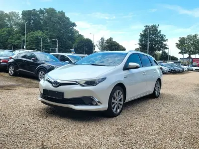 Gebraucht Toyota Auris Touring Sports 99 PS (72 kW) 2015 Weiß Kombi